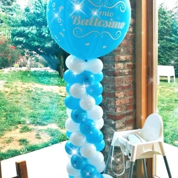 Colonna di palloncini a tema